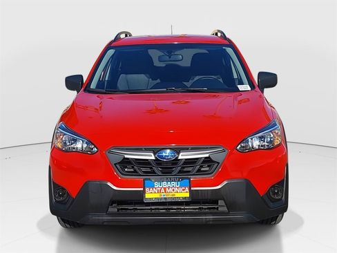 Used 2023 Subaru Crosstrek 2.0i image 2