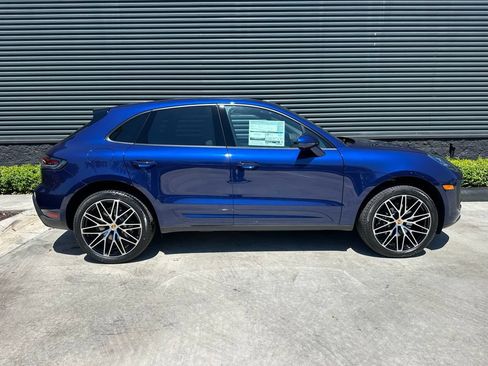Used 2026 Porsche Macan AWD/4WD image 10
