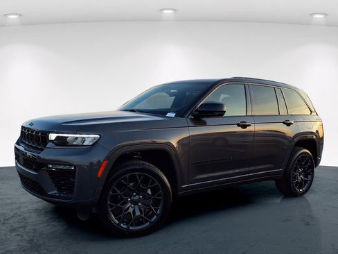 New 2026 Jeep Grand Cherokee Summit w/ Obsidian Package AWD/4WD image 2
