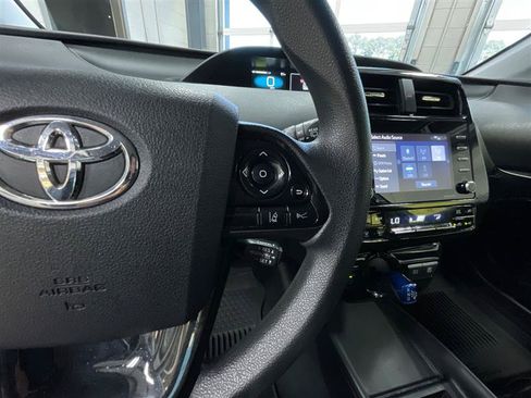 Used 2022 Toyota Prius LE FWD image 19