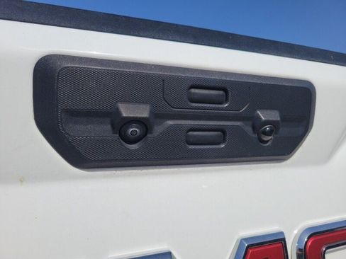 Used 2024 GMC Sierra 1500 SLT RWD image 5
