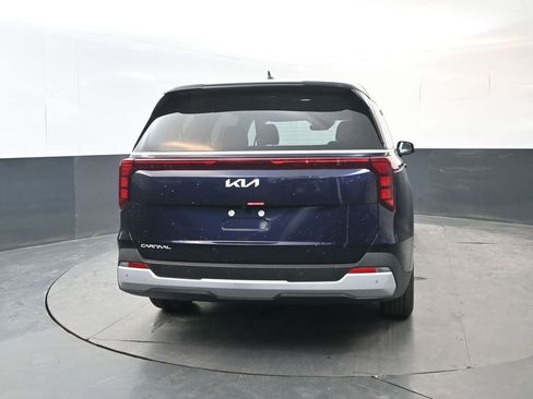 New 2026 Kia Carnival LX FWD image 4