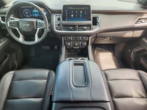 Used 2023 Chevrolet Tahoe Z71 w/ Luxury Package AWD/4WD image 28