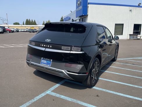 Certified 2024 Hyundai Ioniq 5 SEL RWD image 5