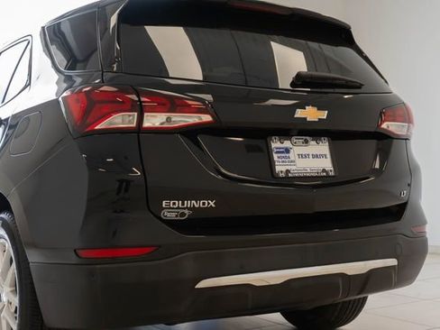Used 2023 Chevrolet Equinox LT w/ Driver Convenience Package FWD image 9