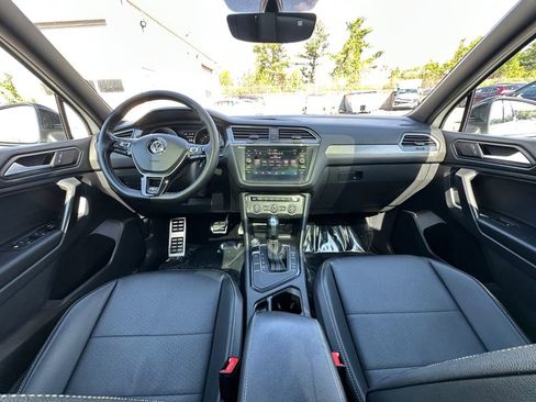 Used 2021 Volkswagen Tiguan SE R-Line FWD image 24