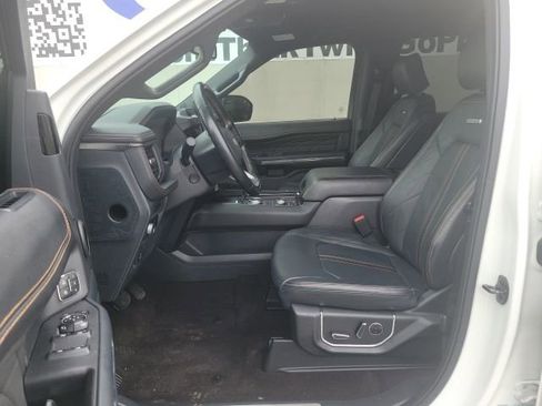 Used 2023 Ford Expedition Platinum image 15
