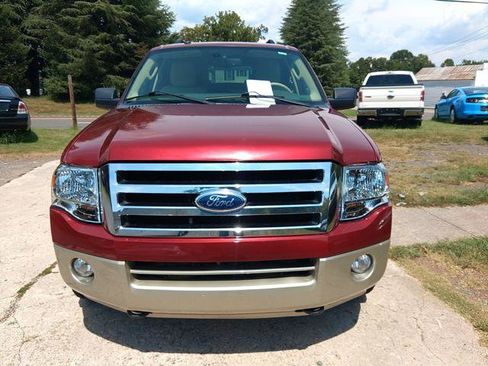Used 2014 Ford Explorer XLT w/ Equipment Group 202A AWD/4WD image 1