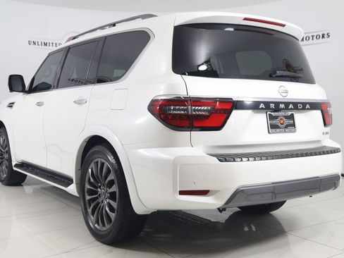 Used 2024 Nissan Armada Platinum w/ Captain's Chairs Package image 4