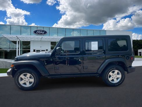 Used 2023 Jeep Wrangler Unlimited Sport AWD/4WD image 8