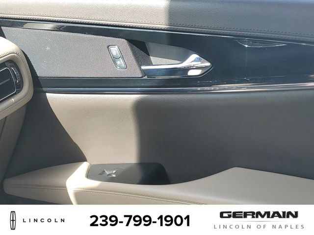 Certified 2022 Lincoln Nautilus Reserve AWD/4WD image 28