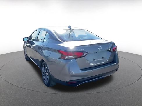 Used 2025 Nissan Versa SV image 11