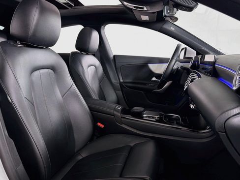 Certified 2022 Mercedes-Benz CLA 250 image 8