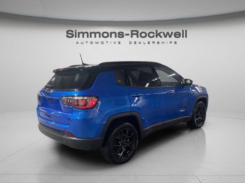 Used 2022 Jeep Compass Altitude w/ Convenience Group image 5