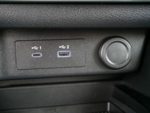 Used 2023 Nissan Rogue SV image 20