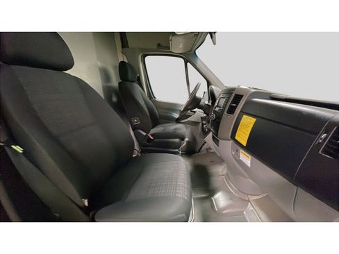 Used 2018 Mercedes-Benz Sprinter 2500 image 17