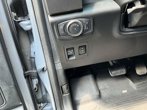 Used 2020 Ford F150 XLT w/ Equipment Group 302A Luxury AWD/4WD image 13