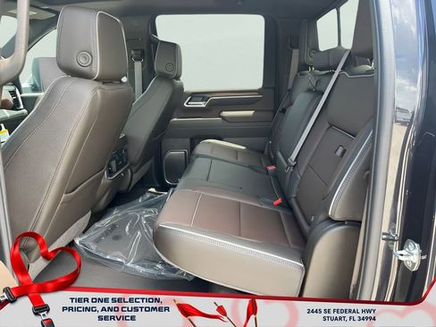 New 2025 GMC Sierra 2500 Denali w/ Denali Reserve Package image 22