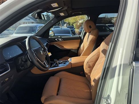 Certified 2023 BMW X5 xDrive40i w/ Parking Assistance Package image 12