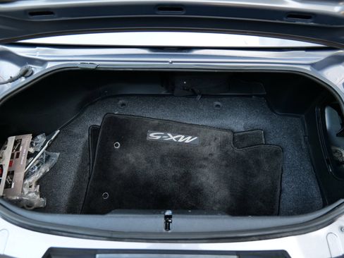 Used 2008 MAZDA MX-5 Miata Grand Touring w/ Premium Pkg image 52