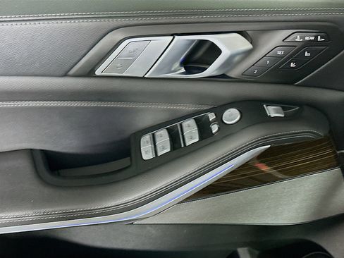 Used 2020 BMW X7 xDrive40i w/ Premium Package image 15