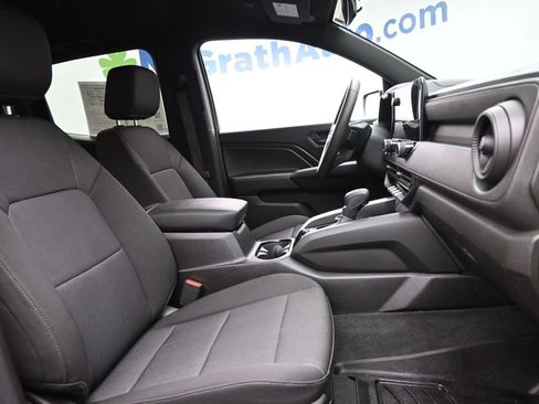 Used 2023 Chevrolet Colorado Trail Boss image 7