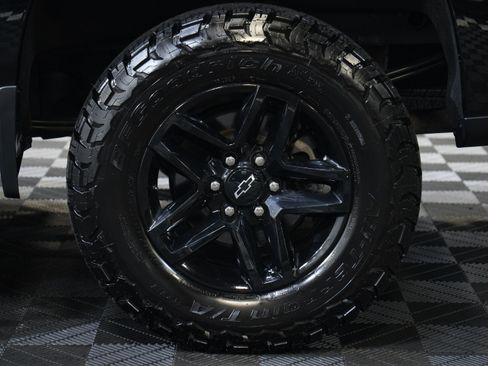 Used 2021 Chevrolet Silverado 1500 LT Trail Boss w/ Convenience Package II image 53