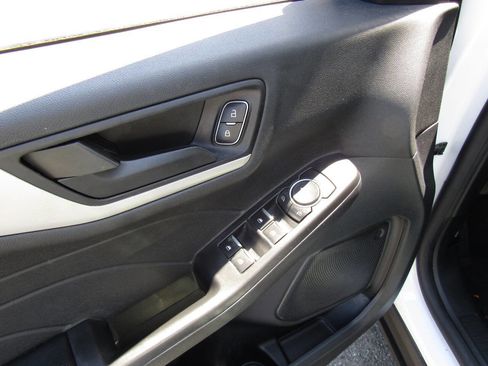Used 2022 Ford Escape S AWD/4WD image 20