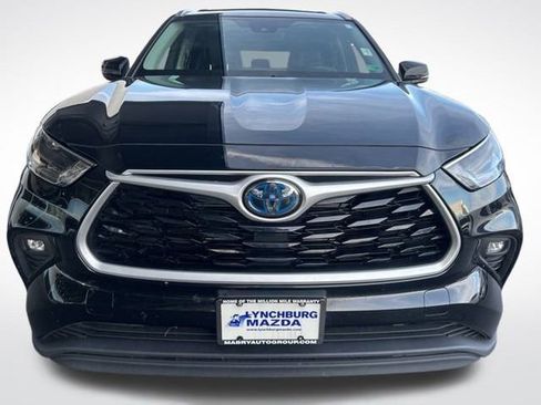 Used 2022 Toyota Highlander XLE image 8