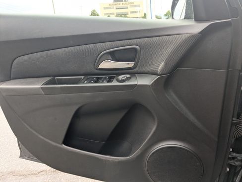 Used 2013 Chevrolet Cruze LT FWD image 15