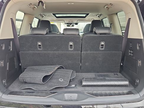Used 2025 INFINITI QX80 Sensory image 27