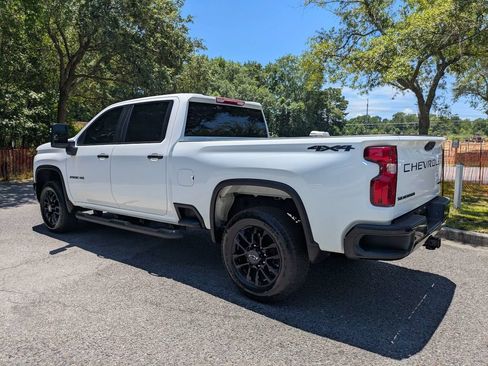 Used 2025 Chevrolet Silverado 2500 Custom w/ Custom Value Package AWD/4WD image 6
