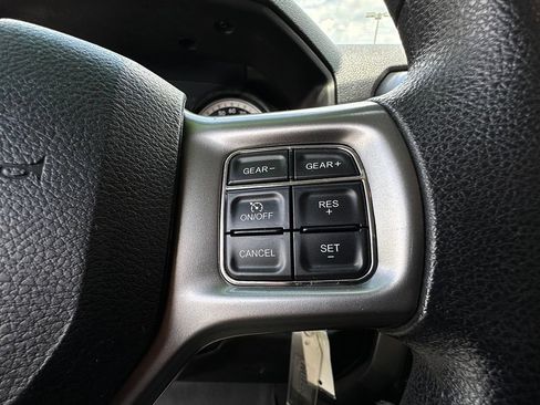 Used 2021 RAM 1500 Classic SLT AWD/4WD image 34
