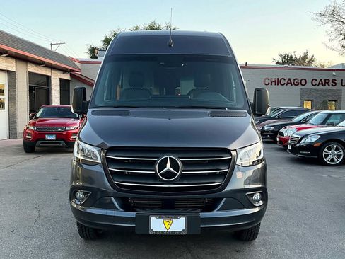 Used 2020 Mercedes-Benz Sprinter 4500 image 3
