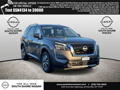 Used 2025 Nissan Pathfinder SL