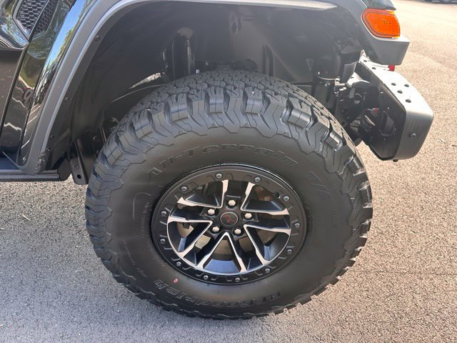Used 2025 Jeep Wrangler Unlimited Rubicon AWD/4WD image 15