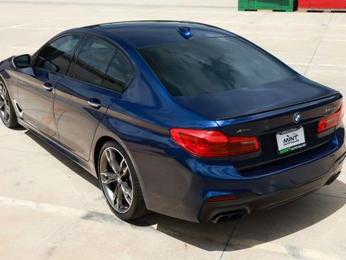 Used 2018 BMW M550i xDrive image 11