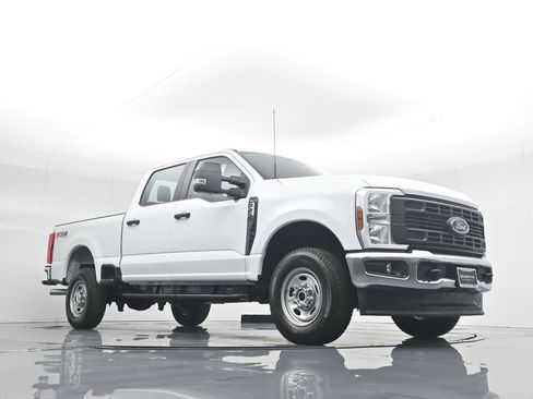 New 2026 Ford F250 XL w/ FX4 Off-Road Package image 39