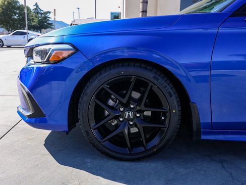 Used 2023 Honda Civic Sport image 11