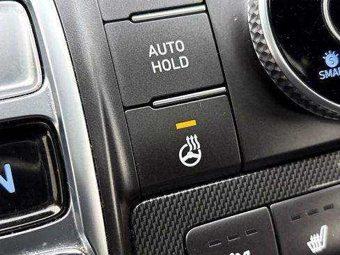 Used 2021 Hyundai Santa Fe Limited w/ Cargo Package image 19