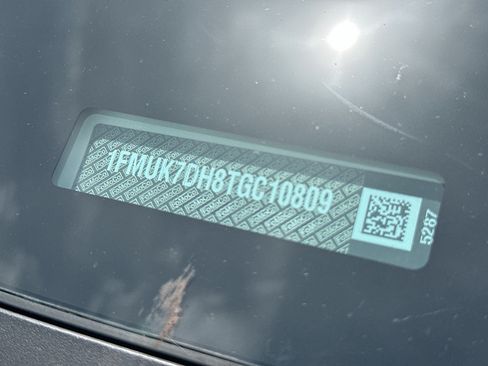 New 2026 Ford Explorer Active RWD image 18