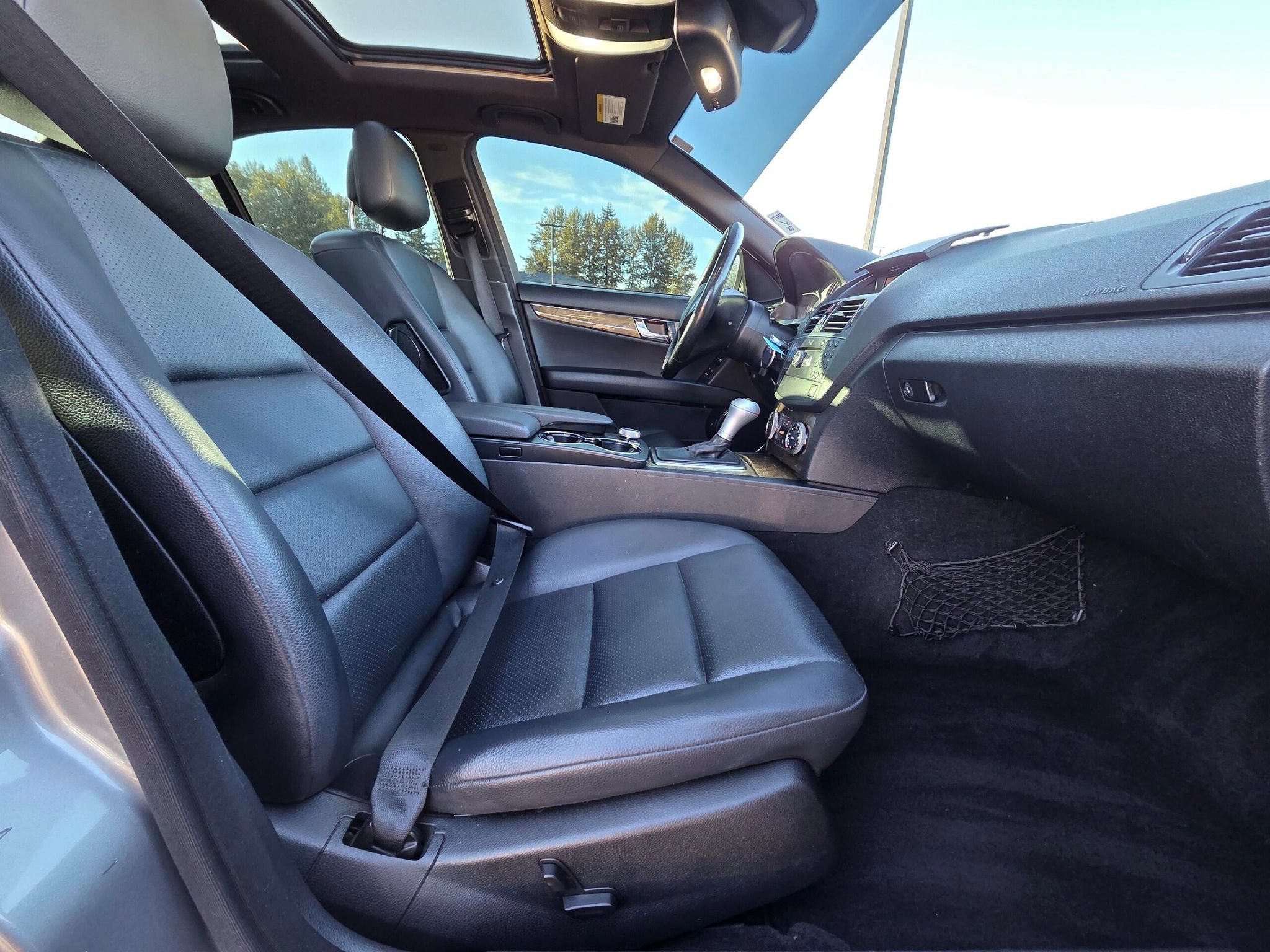 Used 2008 Mercedes-Benz C 350 Sport image 27