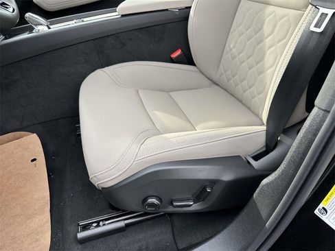 New 2026 Volvo XC60 B5 Core w/ Climate Package image 16