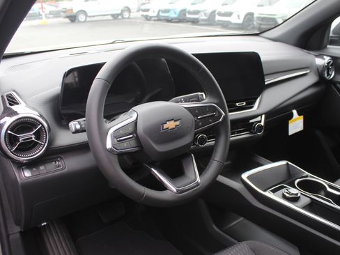 New 2026 Chevrolet Equinox LT FWD image 10