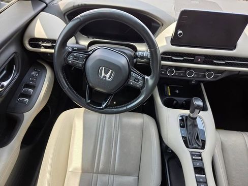 Used 2023 Honda HR-V EX-L image 11