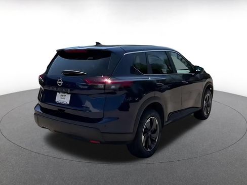 Used 2026 Nissan Rogue SV AWD/4WD image 11