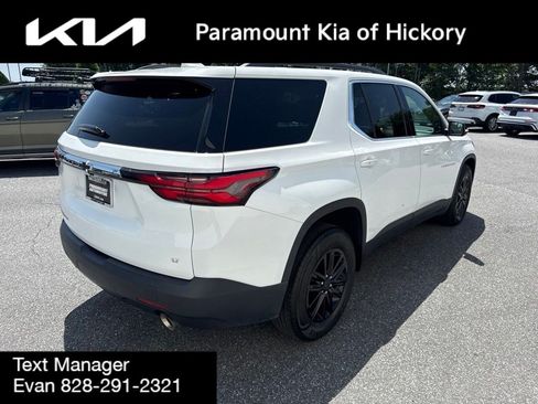 Used 2023 Chevrolet Traverse LT AWD/4WD image 7
