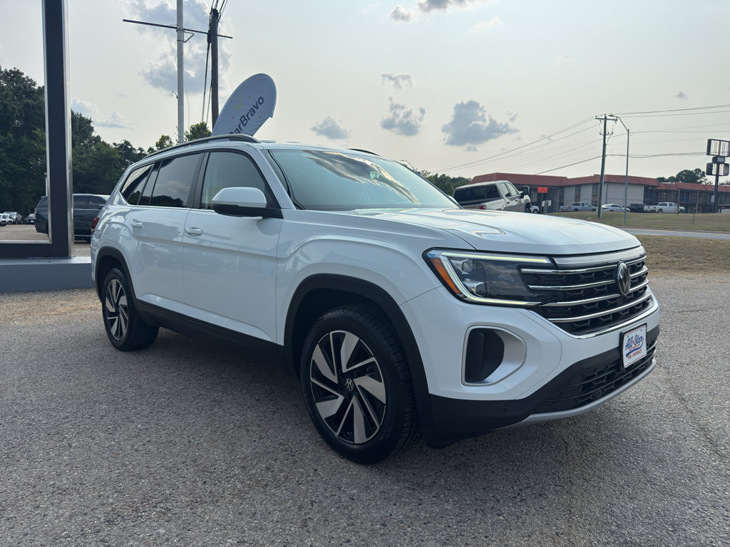 Used 2024 Volkswagen Atlas SE AWD/4WD image 15