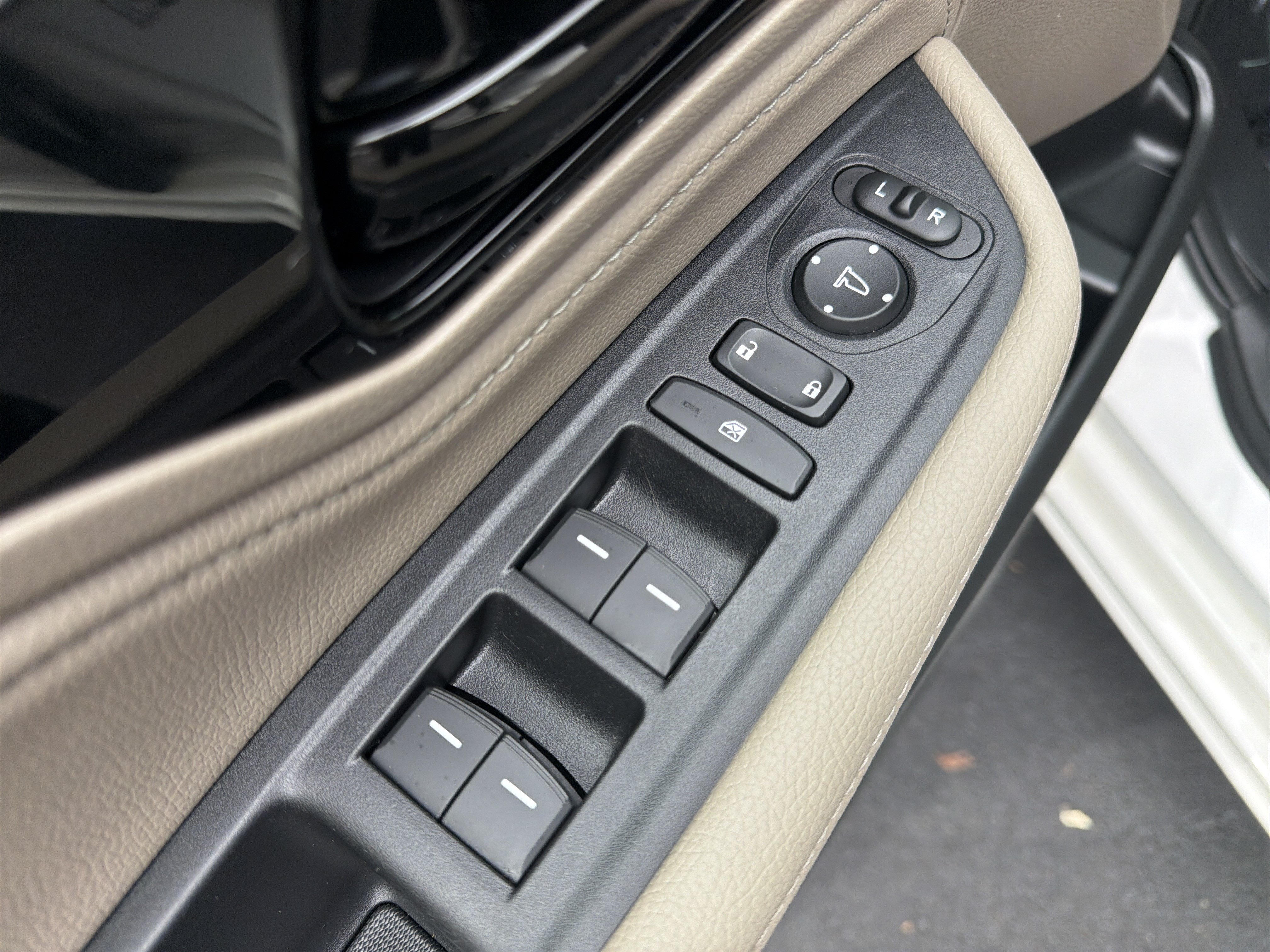 Used 2023 Honda Odyssey Touring image 15
