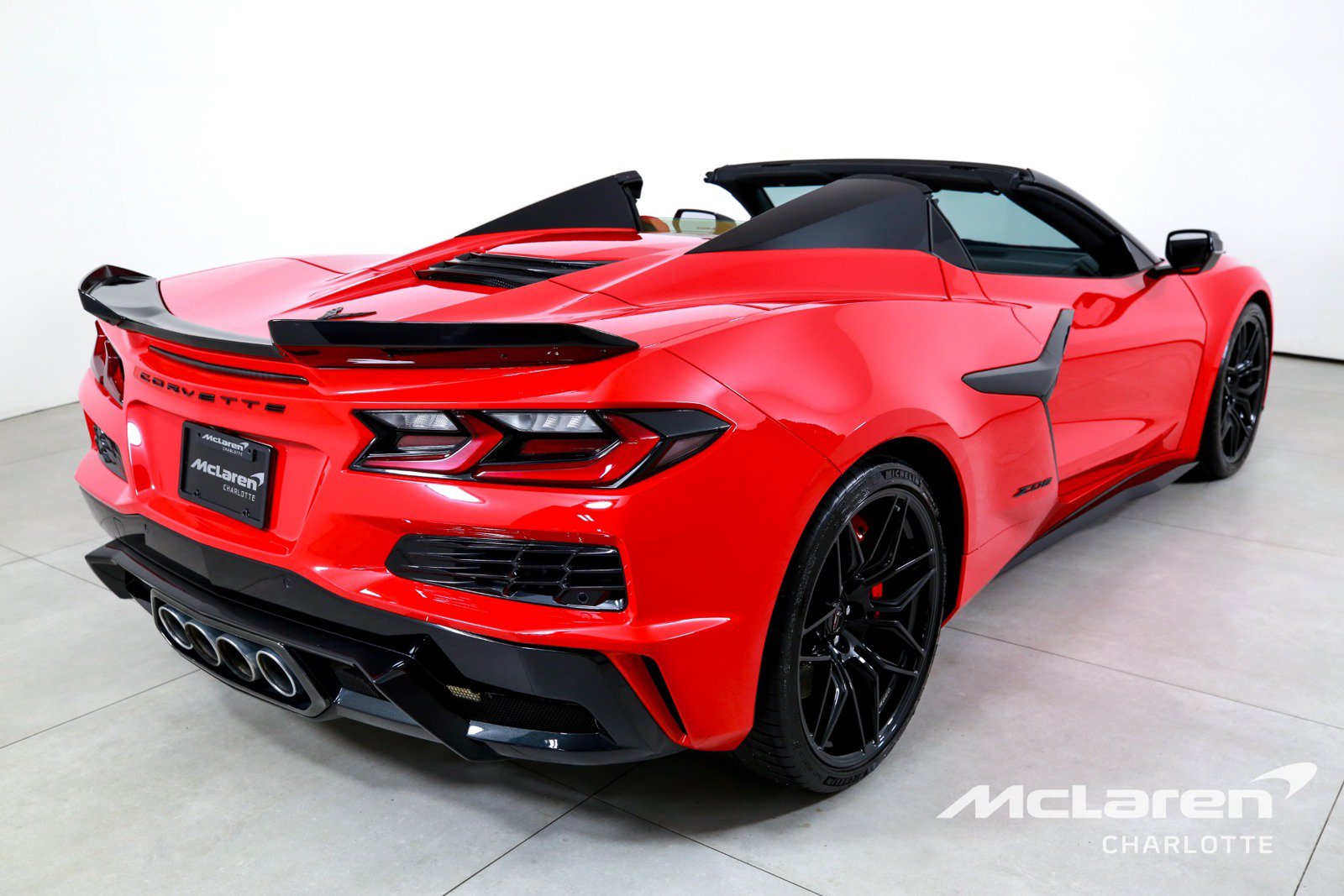 Used 2026 Chevrolet Corvette Z06 RWD image 9
